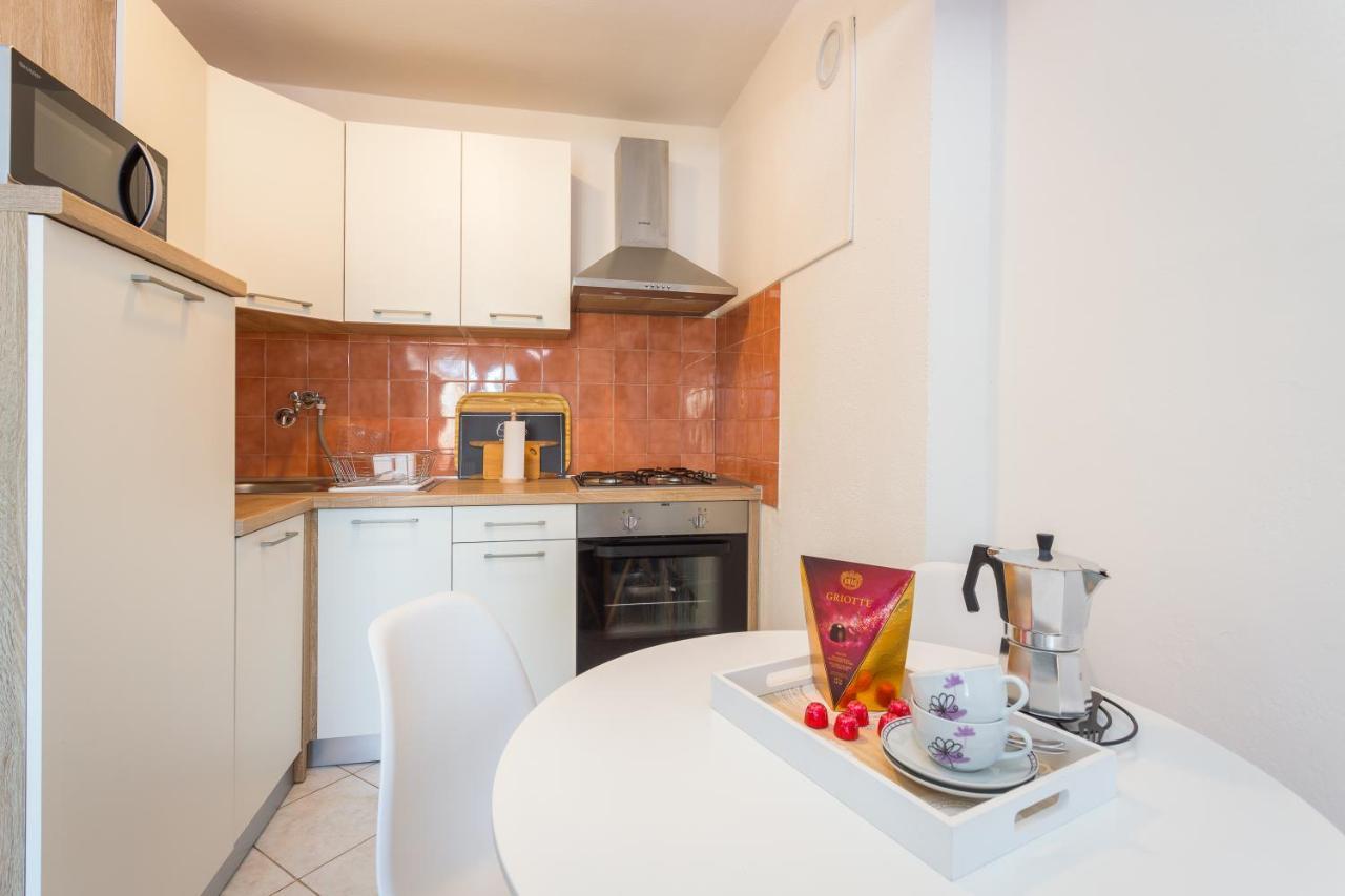 Sunny Apartment Ili Near Amfiteatar بولا المظهر الخارجي الصورة